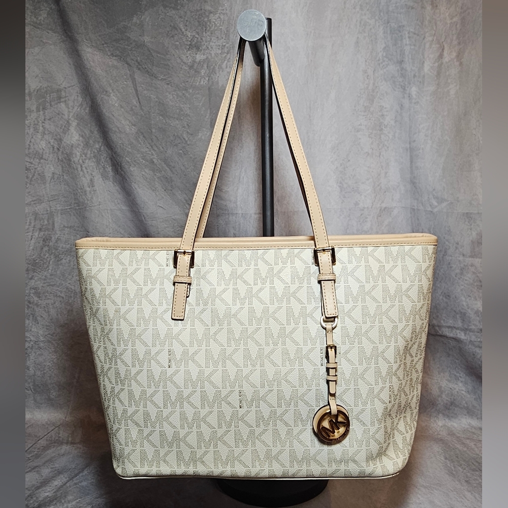 MICHAEL Michael Kors White/Beige Coated Canvas And Leather Jet Set Travel Tote